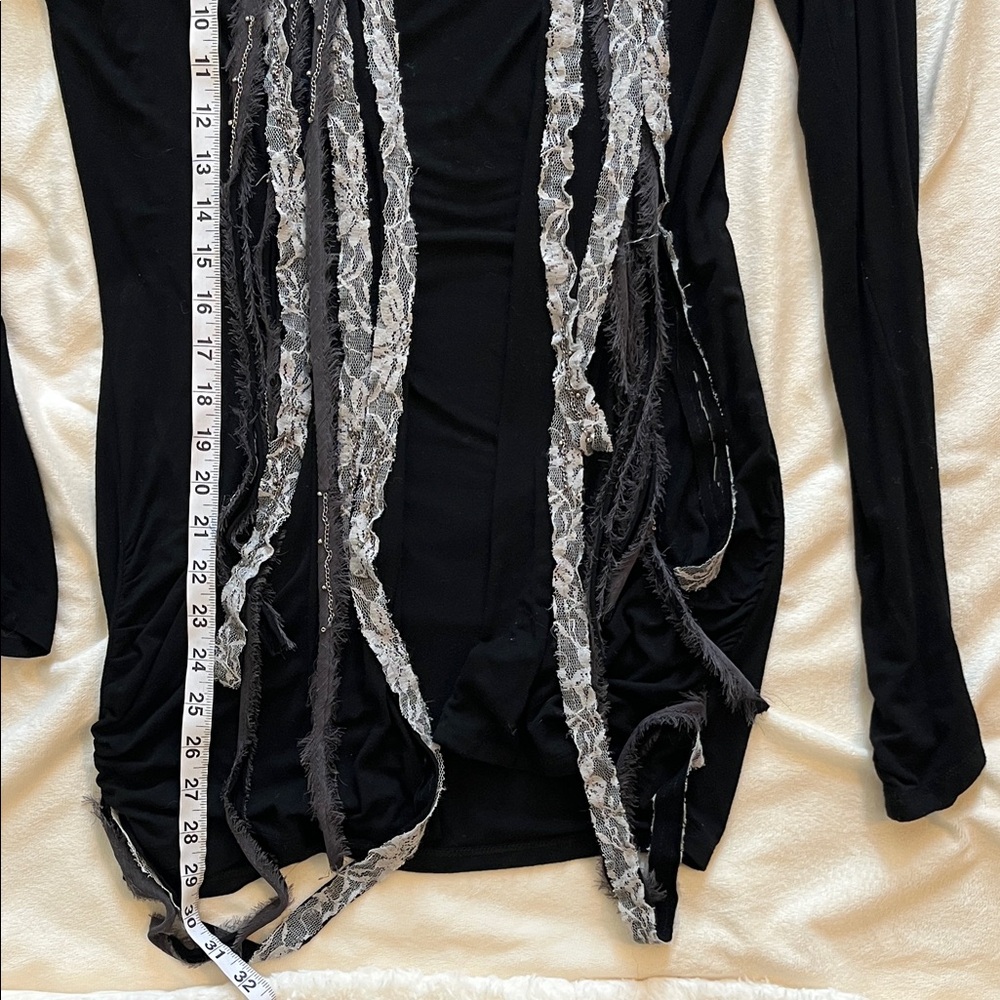 BKE Boutique Y2K Black and gray Lace Detail cardigan - Picture 8 of 8